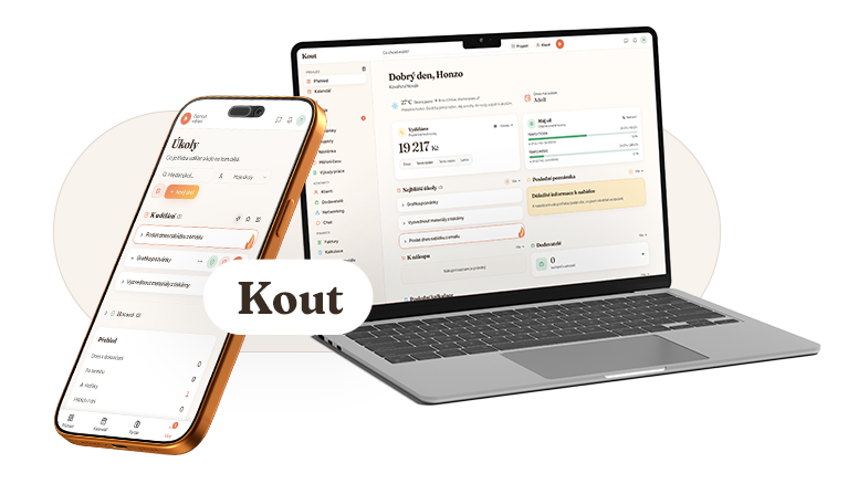 Kout na notebooku a mobilu